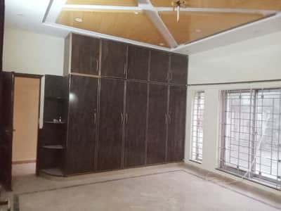 10 Marla Lower Portion Rent In Pak Arb Phase 1