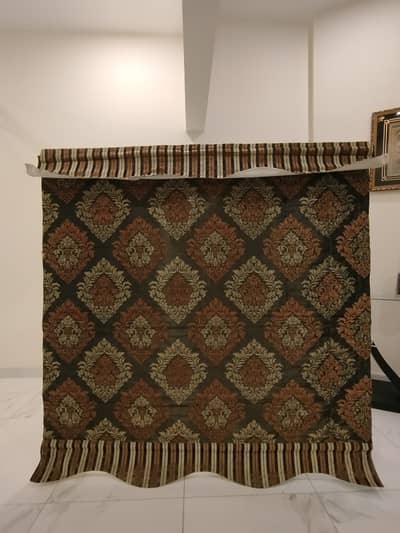 Brand new blinds, high quality.