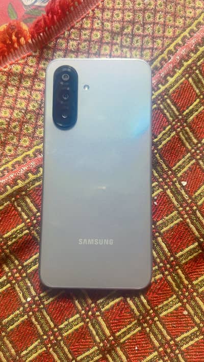 Samsung A17 8/256GB,