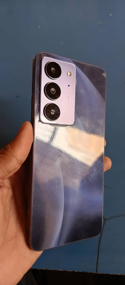 Only 2 days used box pack phone