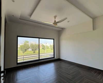 8 Marla Spacious House Available In DHA 9 Town - Block D For sale