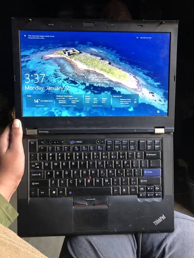 Lenovo thinkpad t420i 128 gb ssd 6gb ram ddr 3 10/10 condition