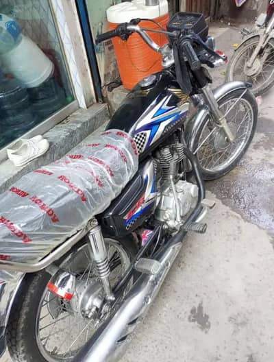 nice and beautiful Honda 125