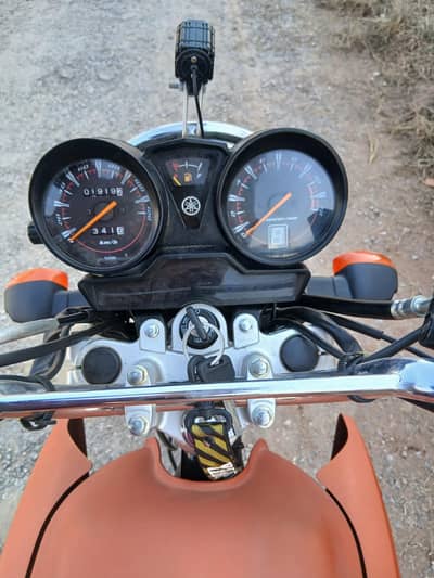 Yamaha YBR 125 G.