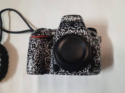 Nikon D610 With Yougnou 50mm & Nikkor 35-70mm