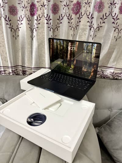 Apple Macbook Air M2 8/256 GB Midnight