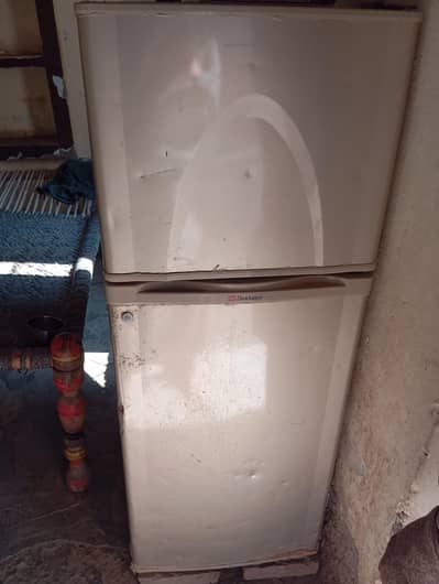 Fridge dawlance condition good 10/8