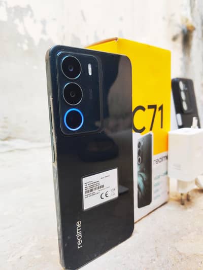 Realme C-71 12Gb/128GB complete box original charger