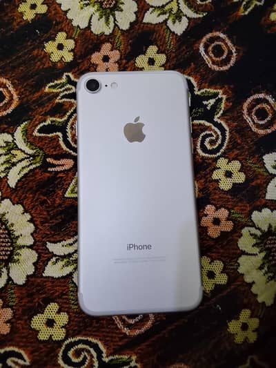 Iphone 7 for sale.          Negotiable with serious buyers