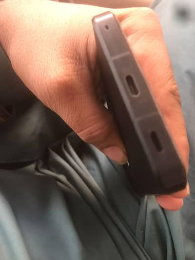 10 by 10 condition All ok 12 gb ram 256 gb room 5000mh battery All ok