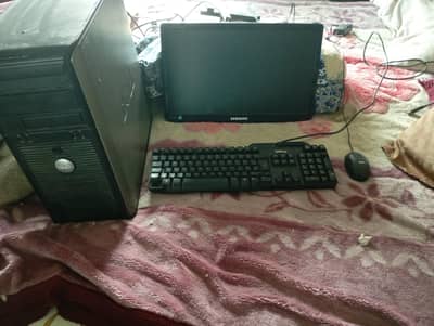 computer setup for sale in working conditions