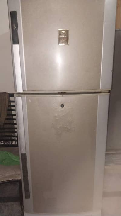 medium size fridge only serious buyers contact