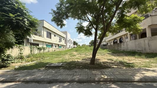 Prime Location Near Giga Mall Sector A Table Top Kanal Plot For Sale