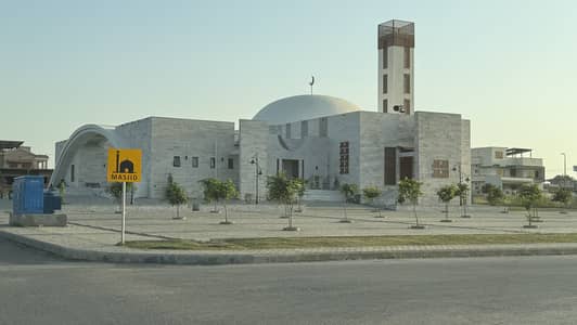 Prime location near Masjid Street 8 One kanal plot for sale