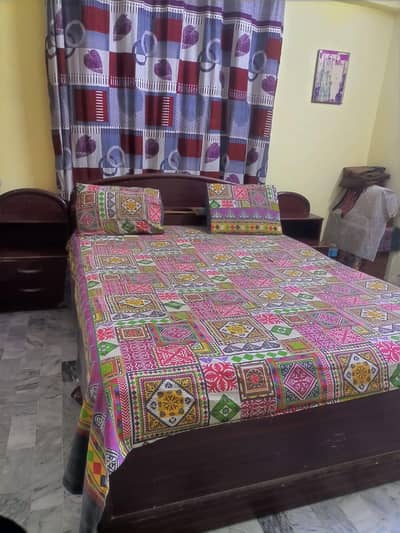 5 or 8 seater sofa set and best condition