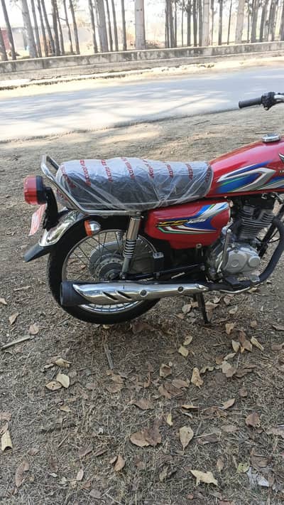 Honda 125 argant for sell 22modal  open chet condition ok genian