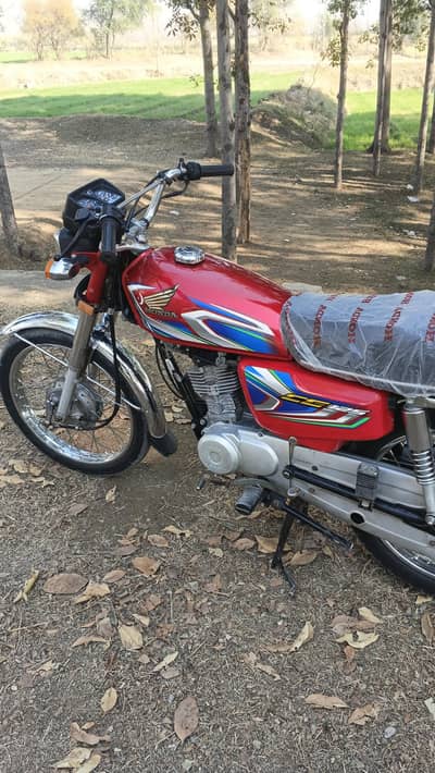 Honda 125 argant for sell 22modal  open chet condition ok genian