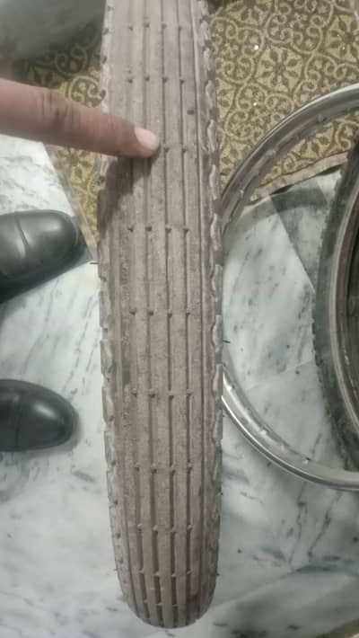 Front Tyre & Rim for 125