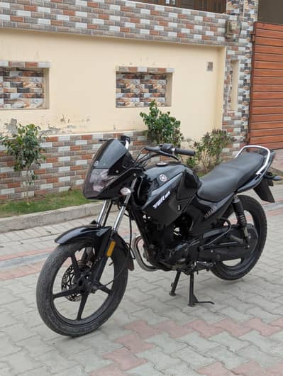 yamaha ybr 2019 original color red upar paper huwa phno:o3o599,1,92,92