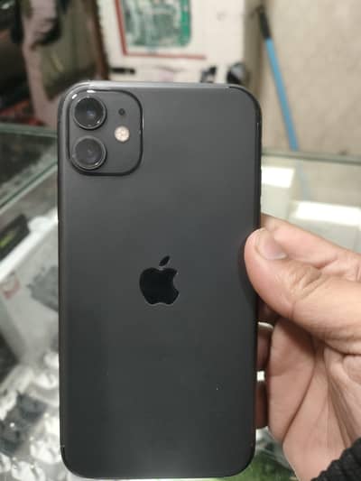 i phone 11 64 GB factory unlock With orignal box