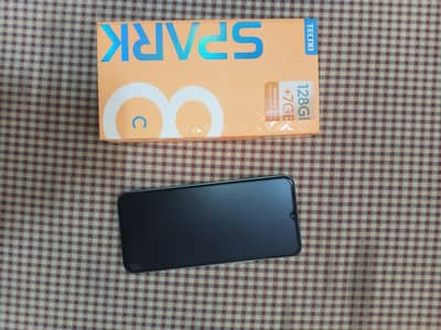 tecno spark 8c 10/10 condition with box n charger