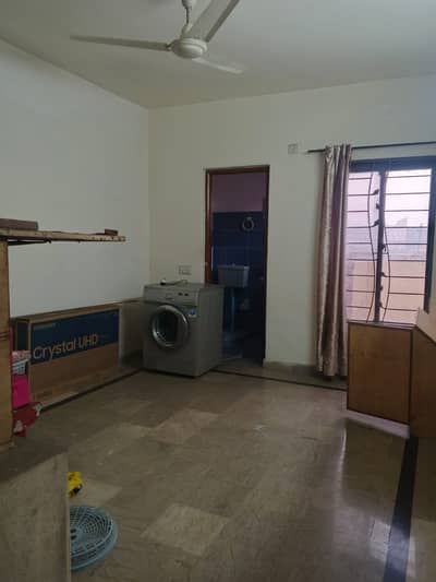 JOHAR TOWN BLOCK Q 5 MARLA HOUSE FOR SALE