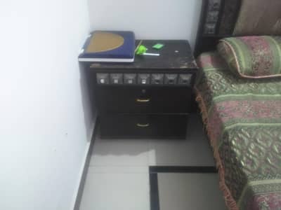 bed with 1 side table