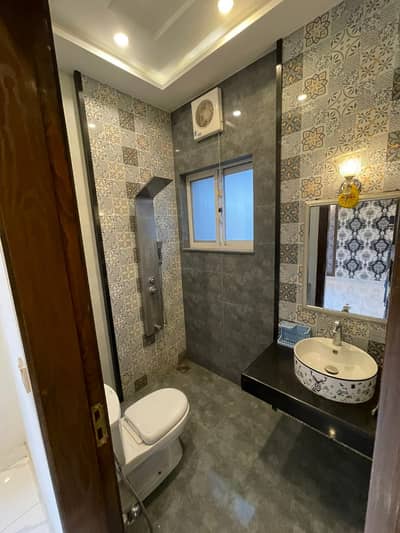 10 MARLA BRAND NEW HOUSE FOR SALE IN NARGIS BLOCK BAHRIA TOWN LAHORE