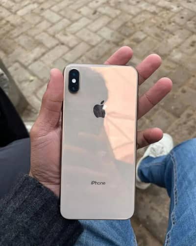 iPHONE XS MAX