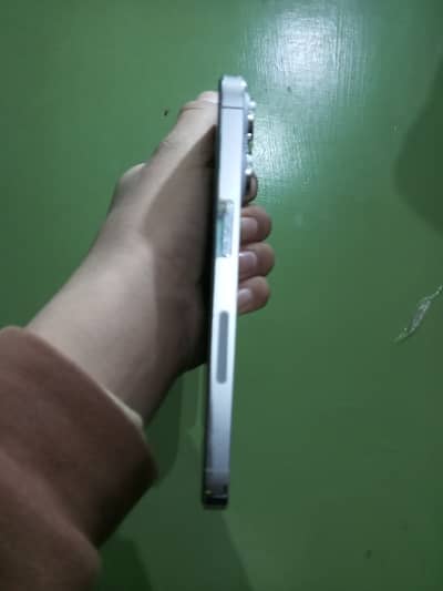 Urgent sale contact on whatshapp 03281415668