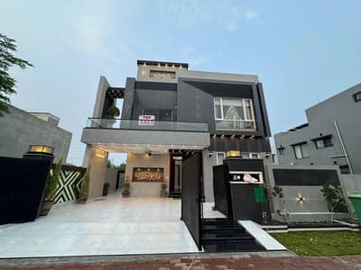 10 MARLA MODERN DESINGN HOUSE FOR SALE VERY GOOD LOCATION | SOLID CONSTRUCTION