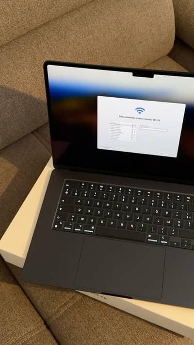 MacBook Pro 14inch 2024 M2 Chip