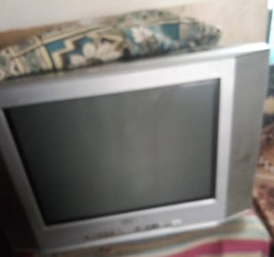 meh apni Sony ki original tv sale kr rha hu