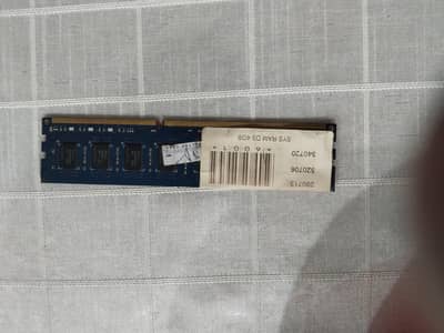 SK hynix 4GB DDR3 1600MHz Desktop RAM – PC3-12800 (2 Sticks)