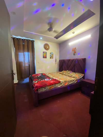 Per day one bedroom available in e-11 Islamabad