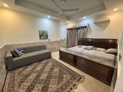 Family Room Ava For Rent at Dhoke Paracha
