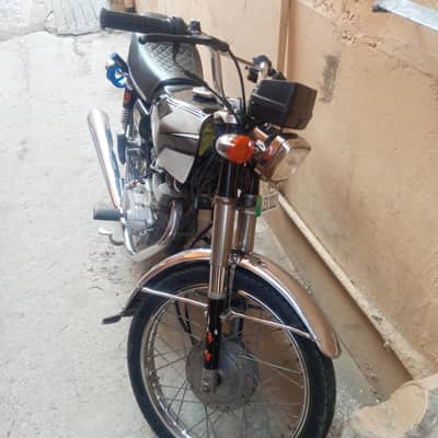Honda CG-125 2013 Lahore Number Reg