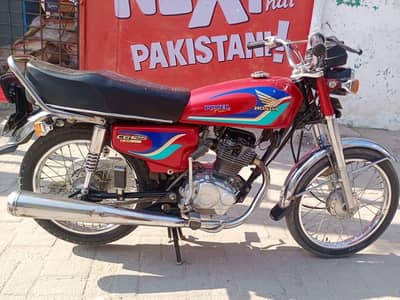 good bike ha one hand used ha 03007385980 is number pr rabta kry