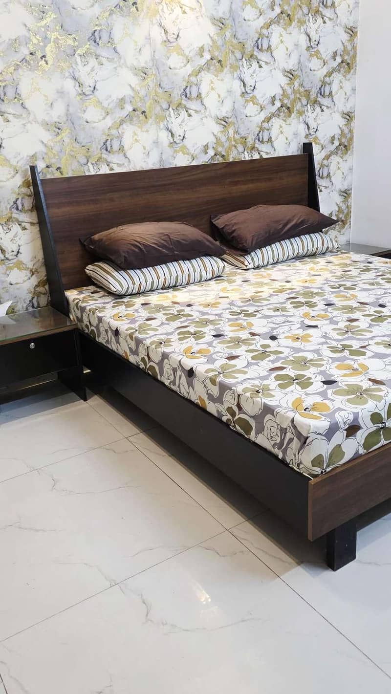 Bed, King Size bed, Double bed. 1
