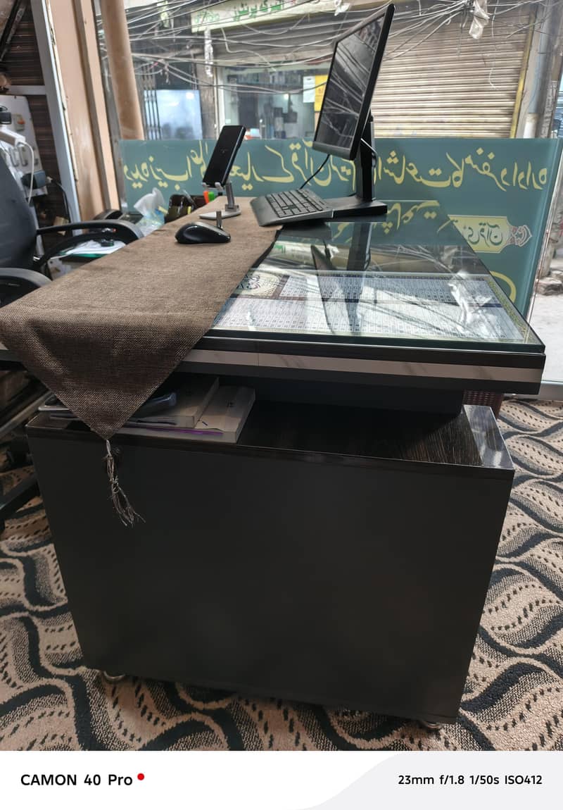 Office table / Office Furniture / Table for sale 1