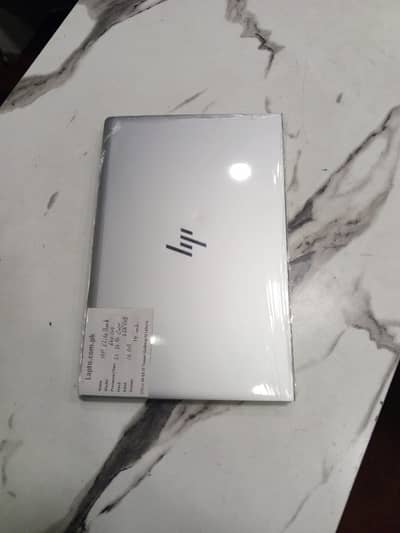 Hp eltiebook book 640 G9 i5 12th gen 16 gb ram 256gb ssd  14inch scree