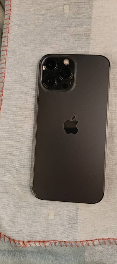 Apple iPhone 13 Pro Max 4 month sim time water pack