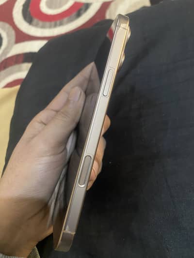 16 pro max desert Titanium 256 gb