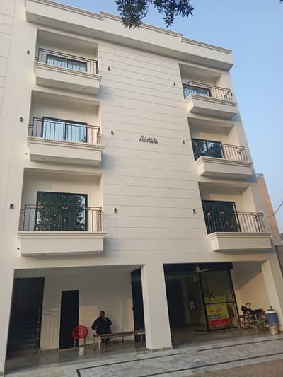 10 Marla full building in pia society