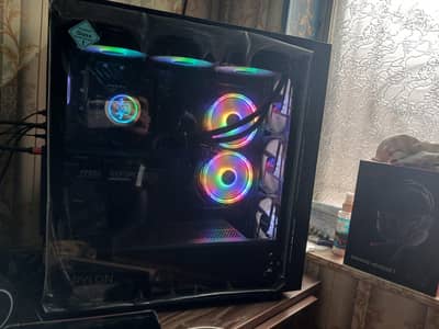 Gaming PC i5 12th with 24" led bazzelles