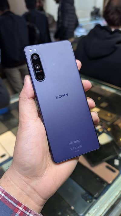 sony Xperia 5 mark (2,3,4) 8/128 2 month sim time