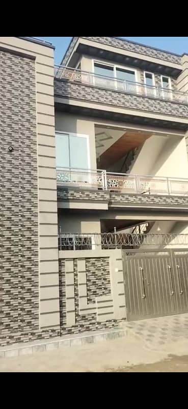 New 6 marla dubel stroy House for sale