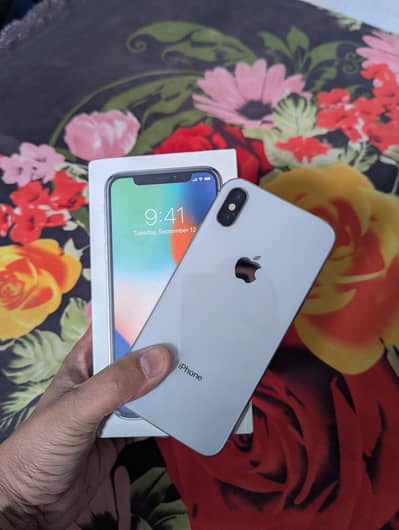iPhone X 256 GB White PTA Approved with box