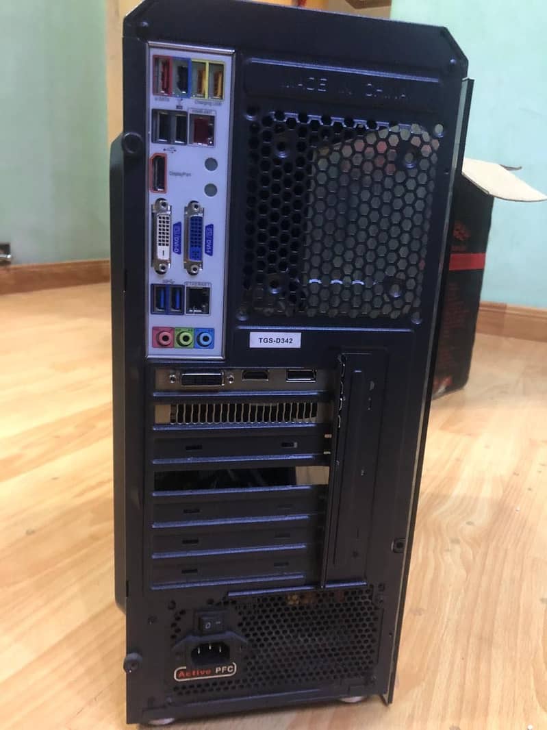 Complete PC with 10/10 condition 1