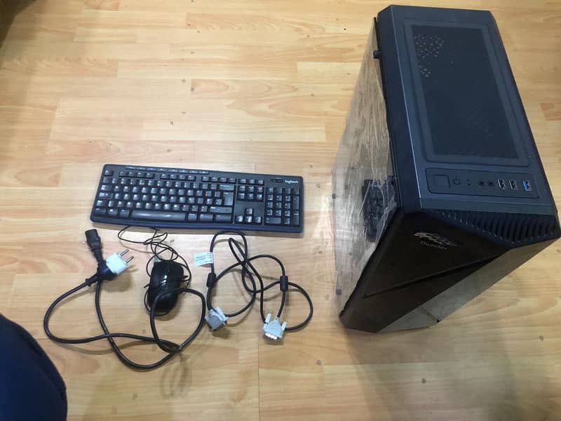 Complete PC with 10/10 condition 5